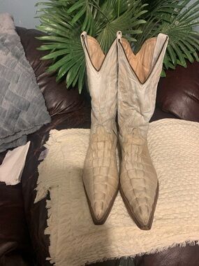 Men's Western Cowboy Boots - Cream Croc-Texture Leather